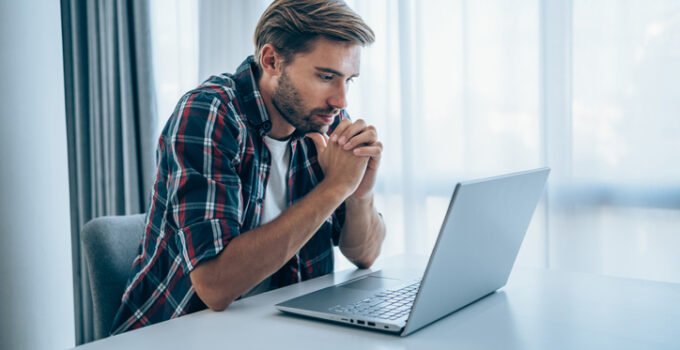 Understanding Presenteeism: Protecting Your Mental Health at Work